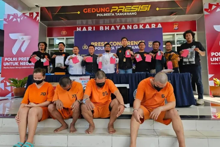 Polisi Ringkus Komplotan...