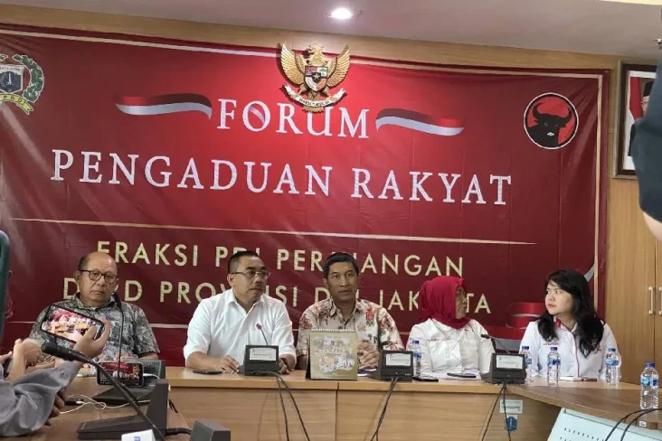 Main Game saat Rapat...