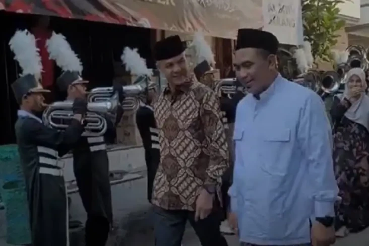 Ganjar Pranowo Bertemu...