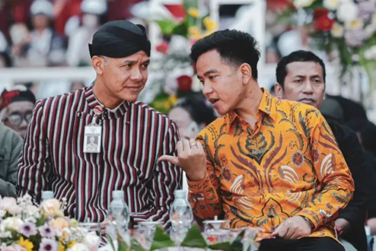Ganjar Pranowo Didampingi...