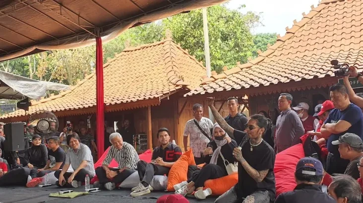 Temani Ganjar Blusukan...