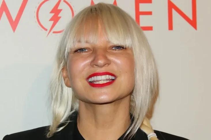 7 Artis Hollywood yang...