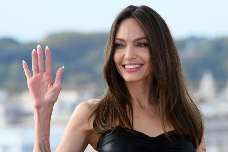 7 Artis Hollywood yang...