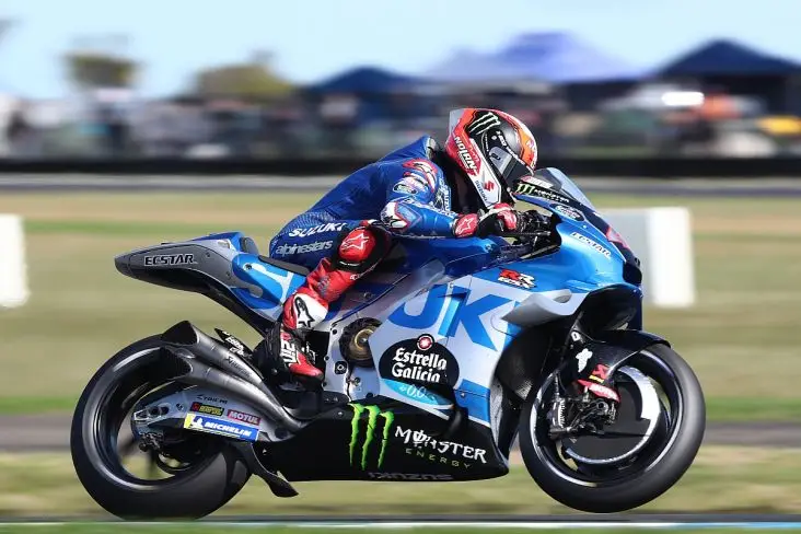 Alex Rins Bakal Gabung...