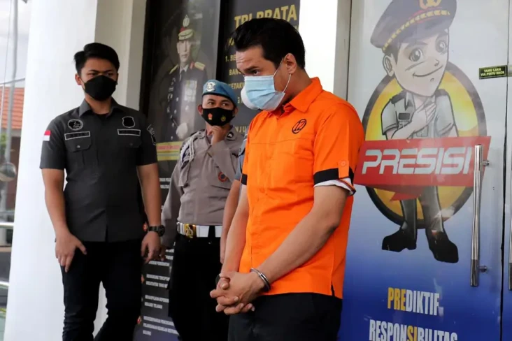 Polres Jaksel Tangkap...