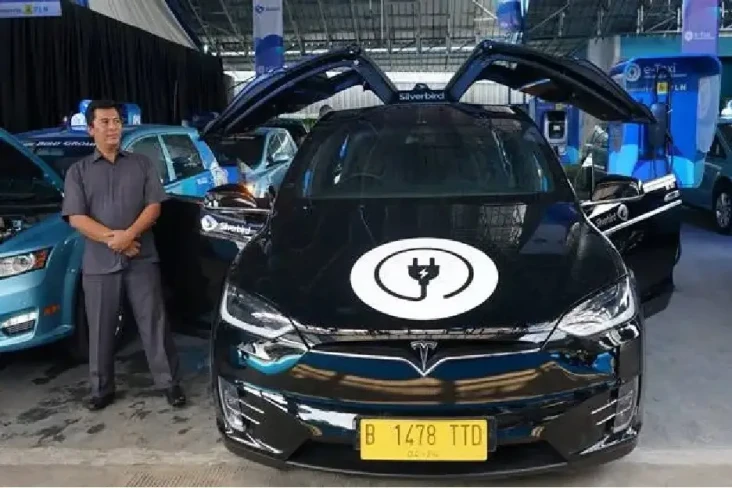 Pendapatan Sopir Taksi...