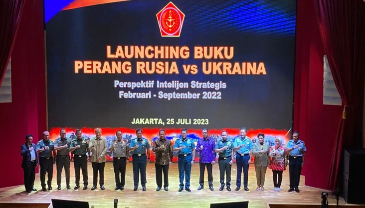 Panglima TNI Luncurkan...