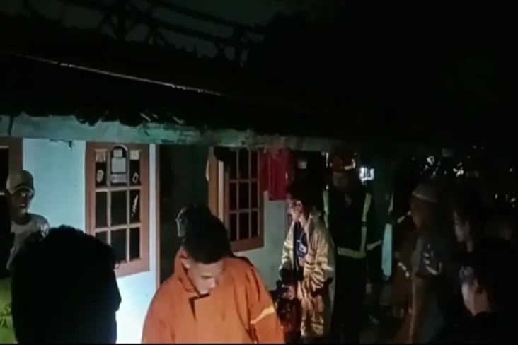 1 Rumah dan 3 Kontrakan...