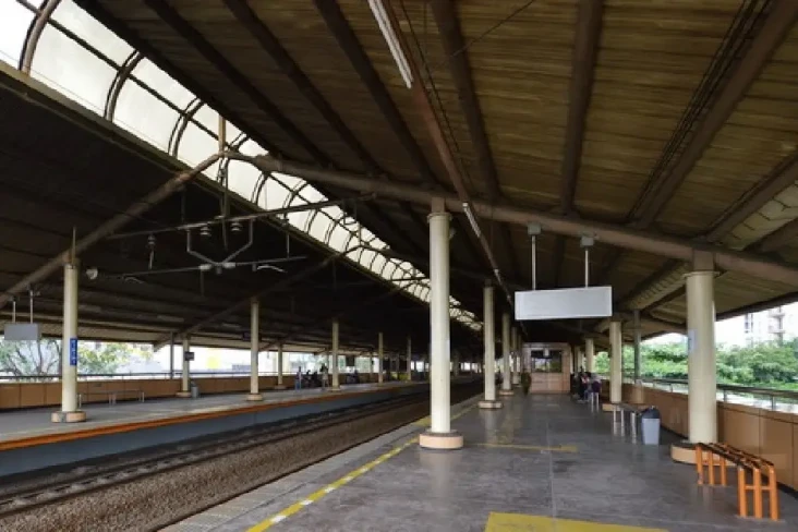 Sejarah Stasiun Cikini...