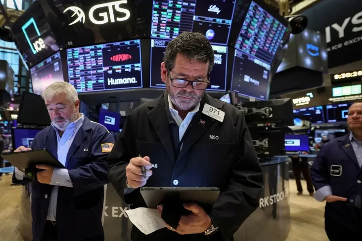 Indeks Wall Street Naik...