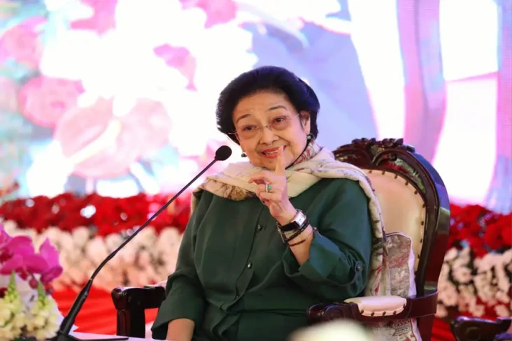 Megawati Bicara Bakal...