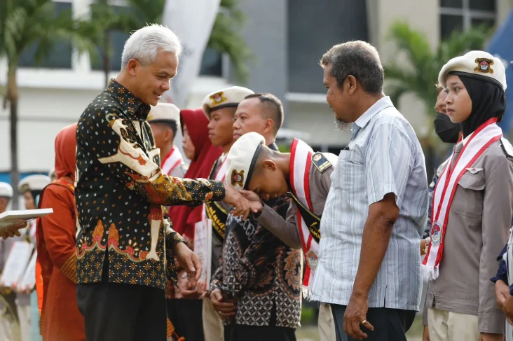 Sejarah Sekolah Gratis...