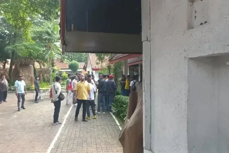 AJI Desak Polisi Usut...