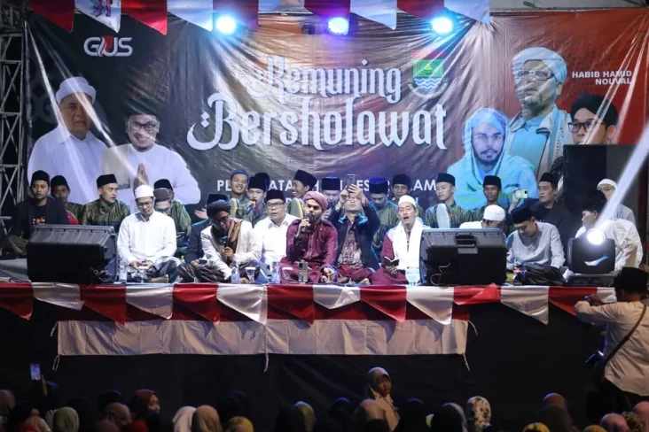 Gardu Ganjar dan Warga...