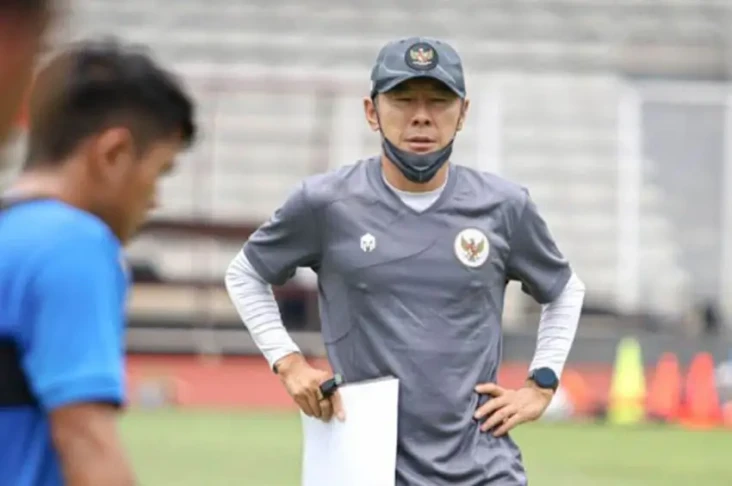 Shin Tae-yong Tantang...