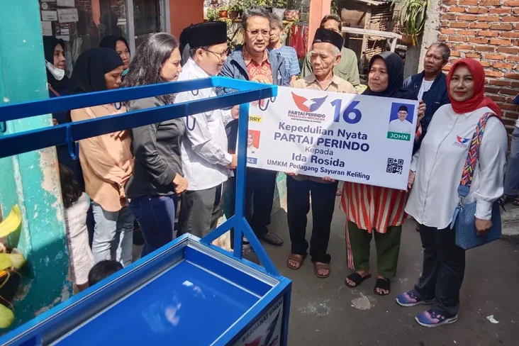 Bagikan Gerobak Gratis...