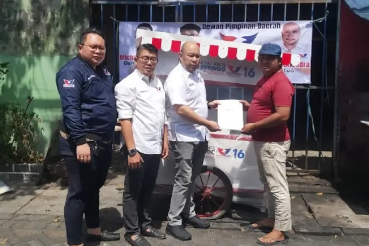 Peduli Rakyat Kecil,...