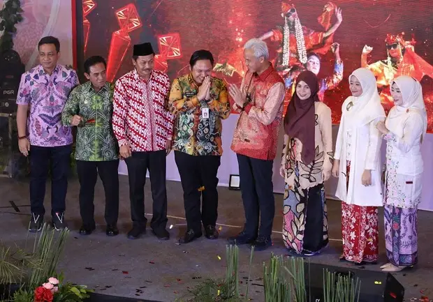 Lurik Ganjar hingga...