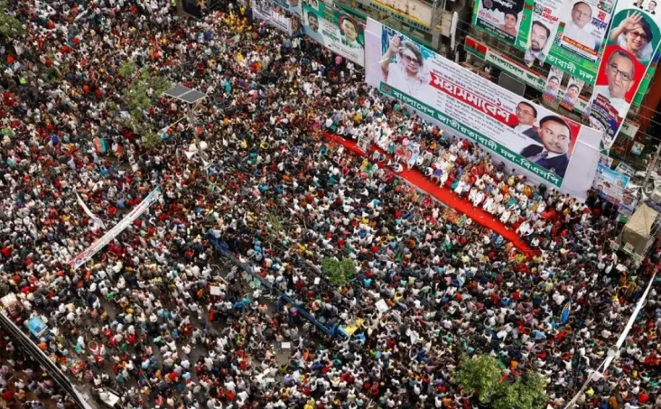 Tuntut PM Sheikh Hasina...