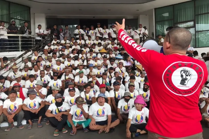 500 Tukang Becak di...