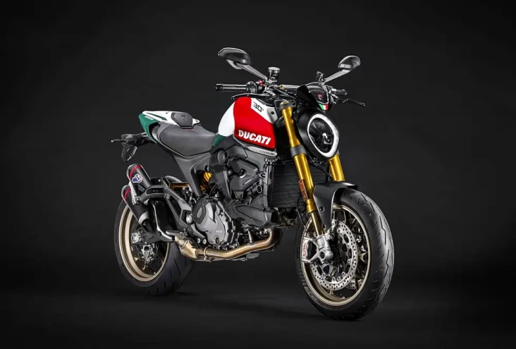 Ducati Monster 30°...