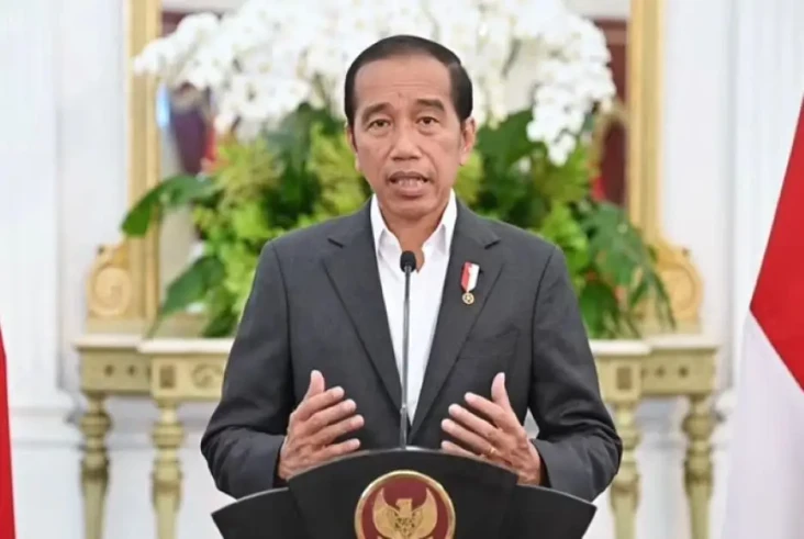 Jokowi Bakal Evaluasi...