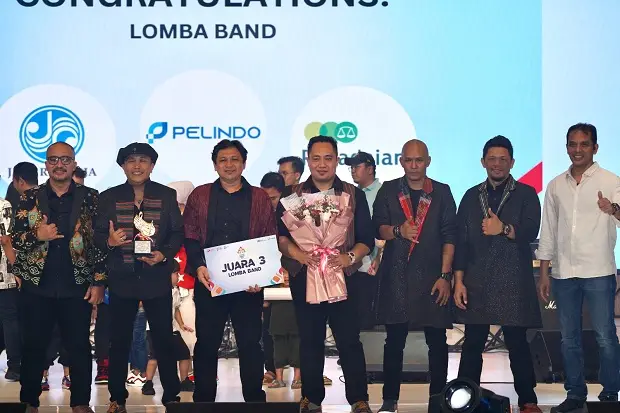Keren! Band Pegadaian...