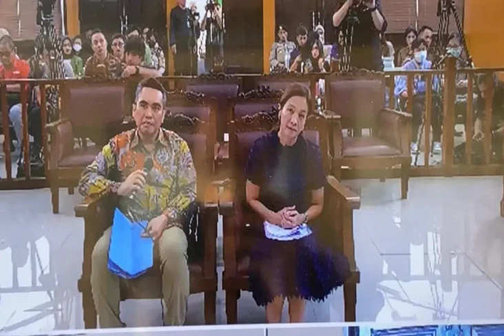 Ahli Hukum di Kasus...