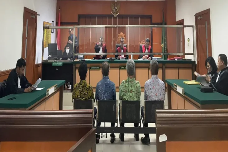 Kasus Persekusi Warga...
