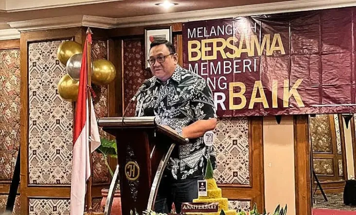 Traveling Kembali Booming,...