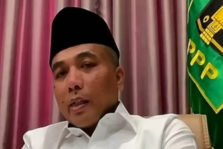 PPP Yakin Ganjar Akan...