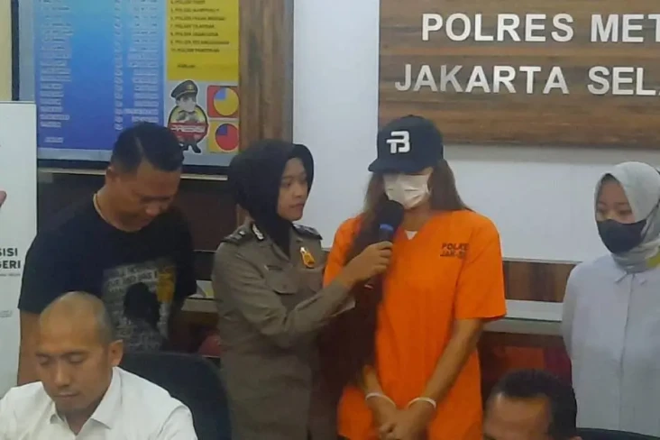 Artis Karenina Maria...