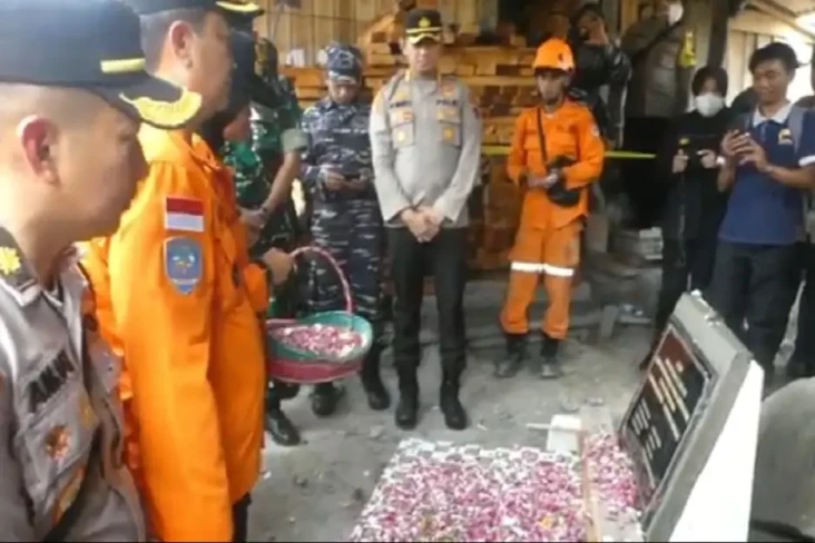 Tangis Pecah di Banyumas,...