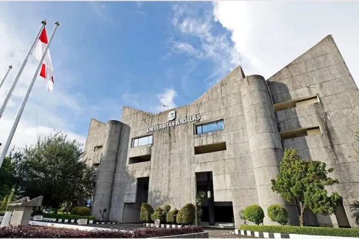 5 Universitas Jurusan...
