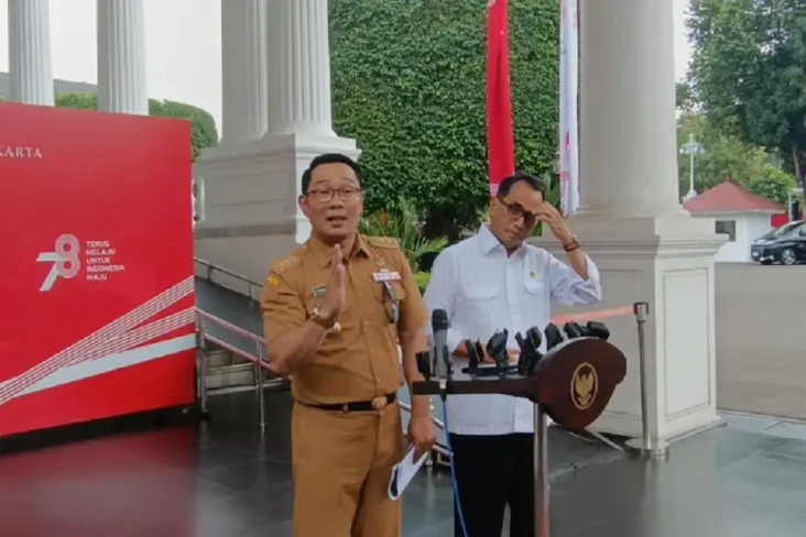 Jokowi dan Ridwan Kamil...