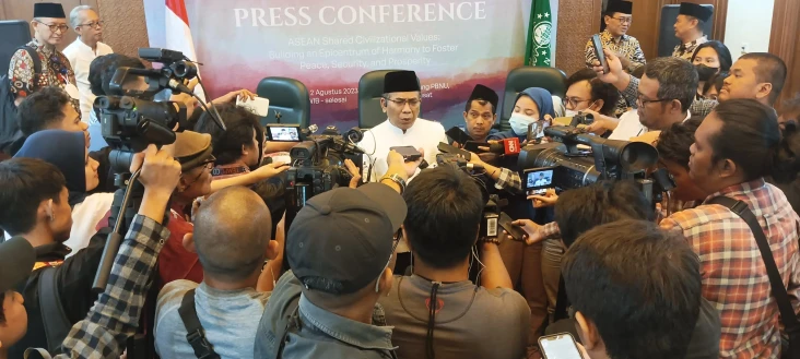 Gus Yahya Yakin R20...