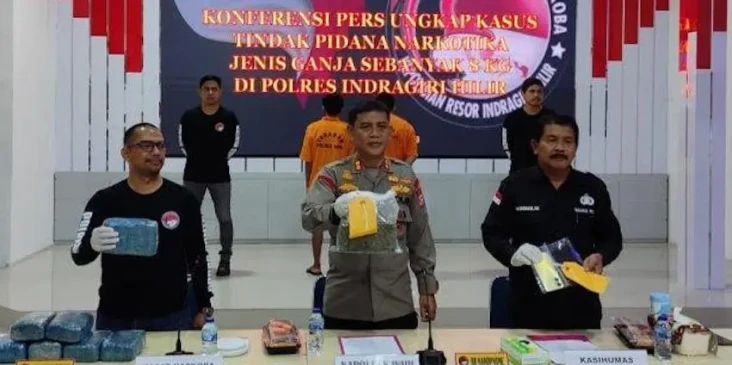 Geledah Rumah Pengedar...