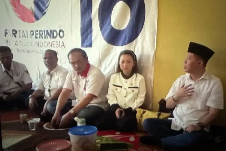 Warga Sukabumi Antusias...