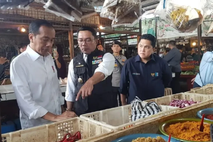 Dampingi Presiden Jokowi...
