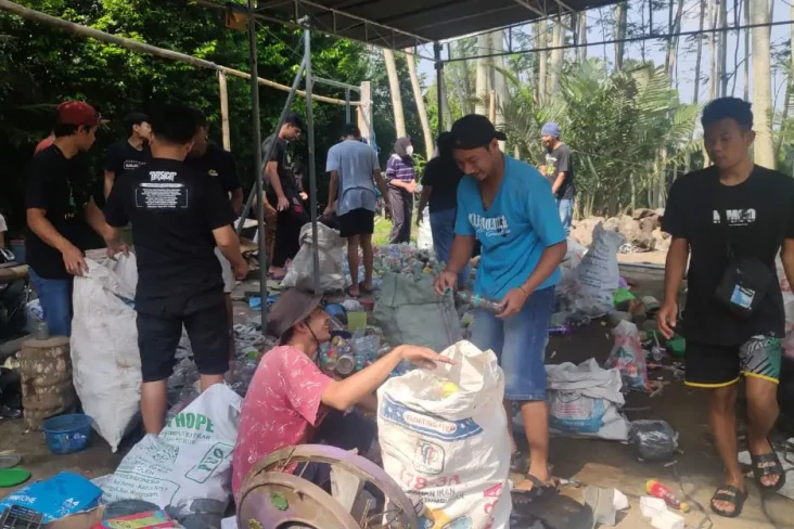 Peduli Lingkungan, Ganjar...