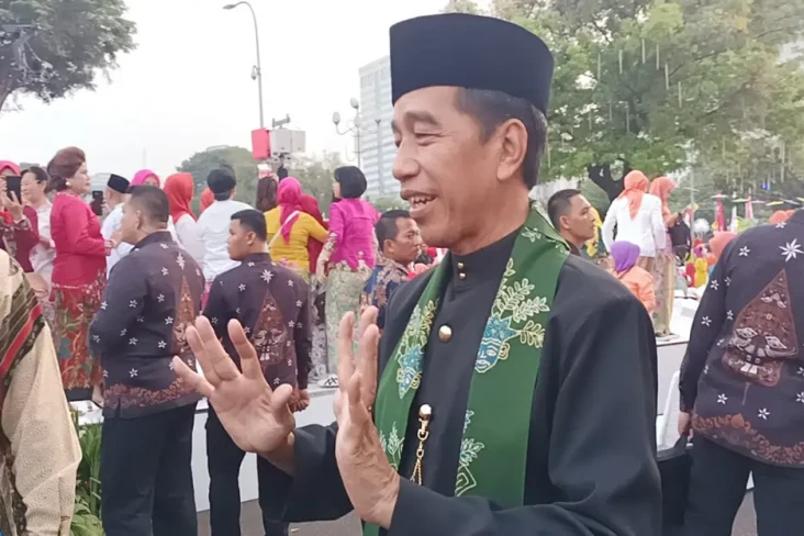 Jokowi Ingin Kebaya...