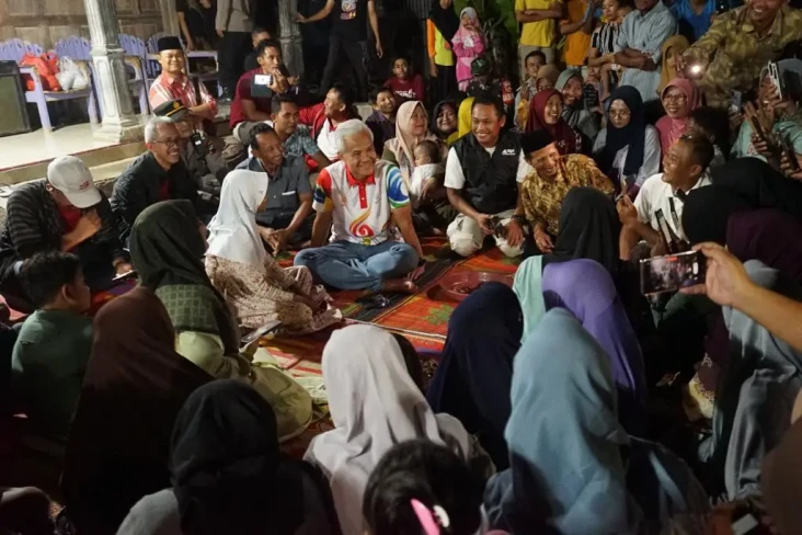 Kehangatan Ganjar saat...