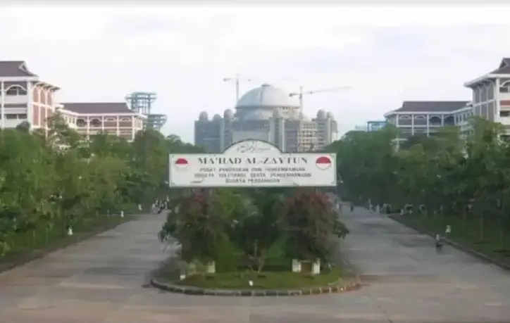 Geledah Ponpes Al Zaytun,...