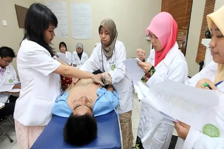 6 Universitas yang Punya...