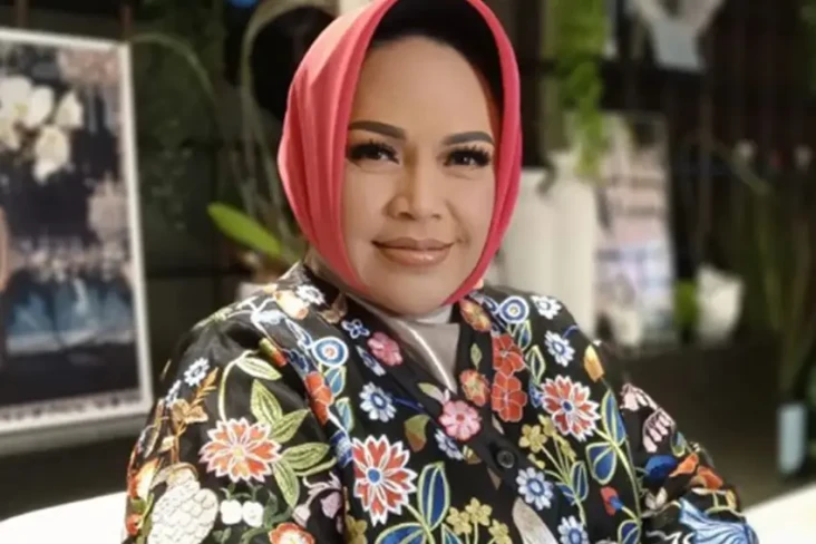 Hetty Koes Endang Hobi...
