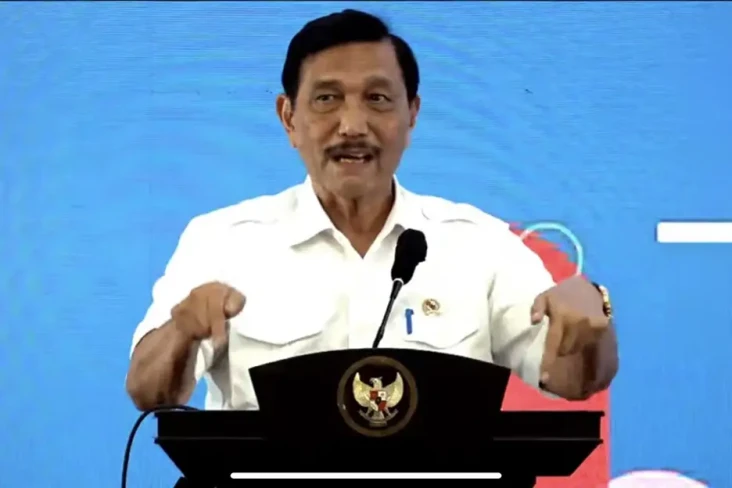 Luhut Bertemu Menkeu...