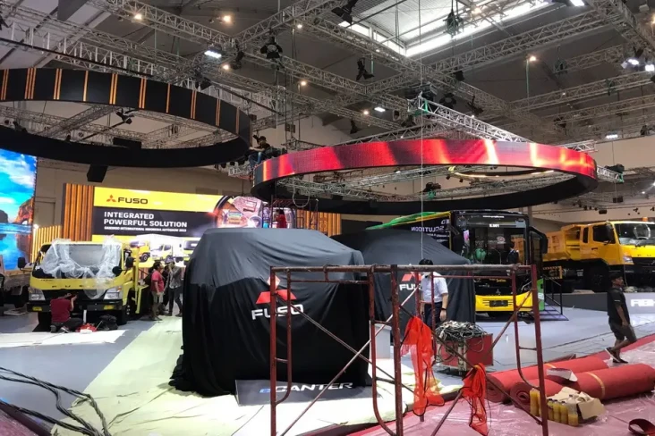 Intip Daftar Mobil Terbaru...