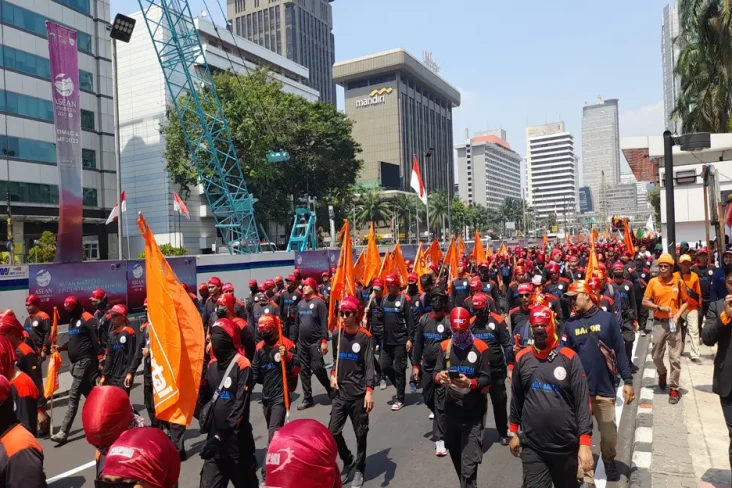 Longmarch Bandung-Jakarta,...