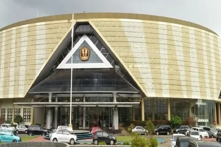 20 Universitas di Indonesia...