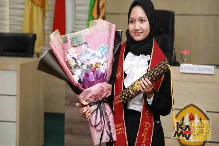Berusia 25 Tahun, Mahasiswa...